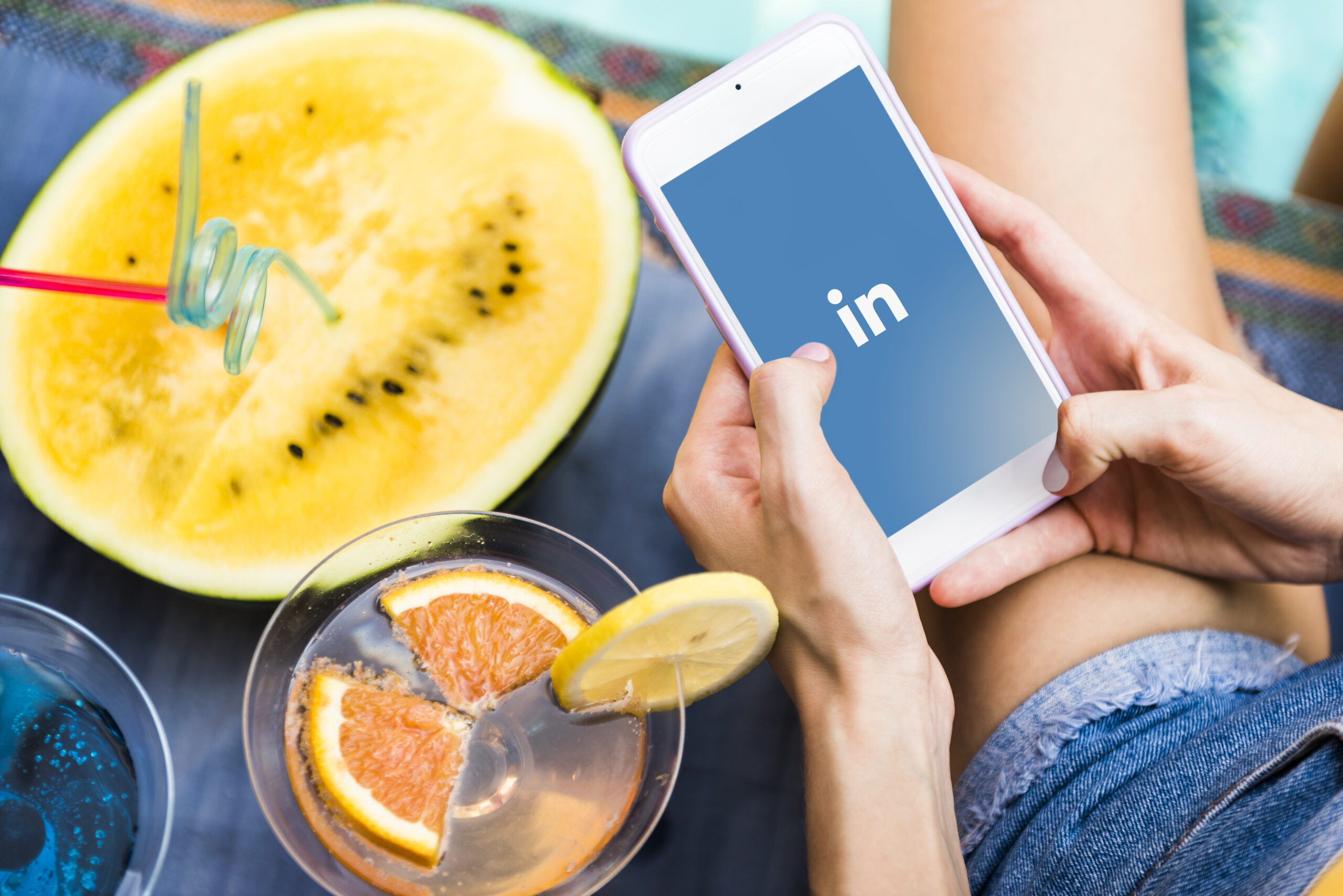 Mastering LinkedIn Content: Strategies for Personal and Business Pages